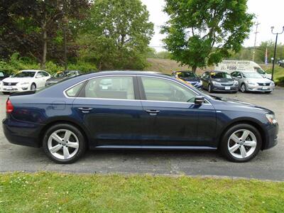 2014 Volkswagen Passat 1.8T Wolfsburg Editi   - Photo 8 - Uncasville, CT 06382