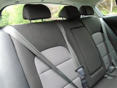 2016 Kia Forte5 LX Plus   - Photo 22 - Groton, CT 06340