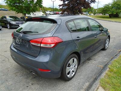 2016 Kia Forte5 LX Plus   - Photo 7 - Groton, CT 06340