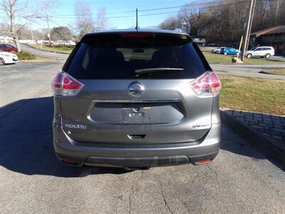 2016 Nissan Rogue SV   - Photo 6 - Uncasville, CT 06382