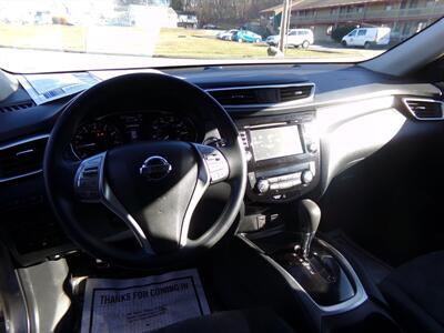 2016 Nissan Rogue SV   - Photo 9 - Uncasville, CT 06382