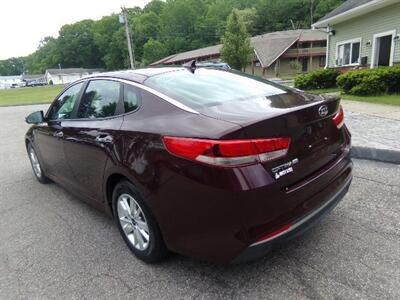 2018 Kia Optima LX - Photo 5 - Uncasville, CT 06382