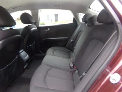 2018 Kia Optima LX - Photo 13 - Uncasville, CT 06382