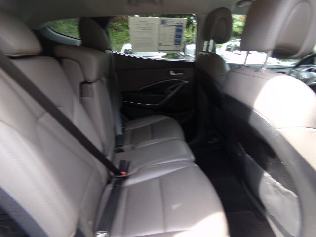 2018 Hyundai SANTA FE Sport 2.4L - Photo 11 - Groton, CT 06340
