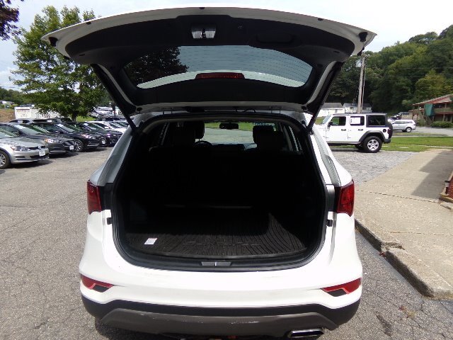 2018 Hyundai SANTA FE Sport 2.4L - Photo 9 - Groton, CT 06340