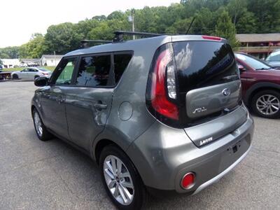 2017 Kia Soul +   - Photo 5 - Uncasville, CT 06382