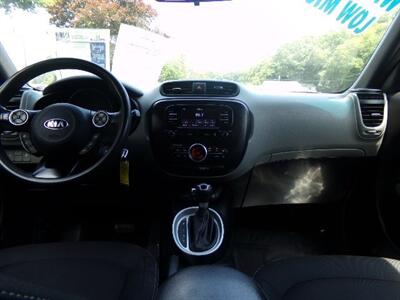 2017 Kia Soul +   - Photo 14 - Uncasville, CT 06382