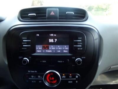 2017 Kia Soul +   - Photo 15 - Uncasville, CT 06382