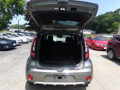 2017 Kia Soul +   - Photo 9 - Uncasville, CT 06382