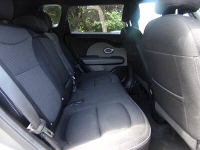 2017 Kia Soul +   - Photo 10 - Uncasville, CT 06382
