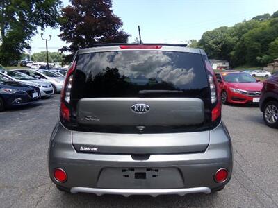 2017 Kia Soul +   - Photo 6 - Uncasville, CT 06382