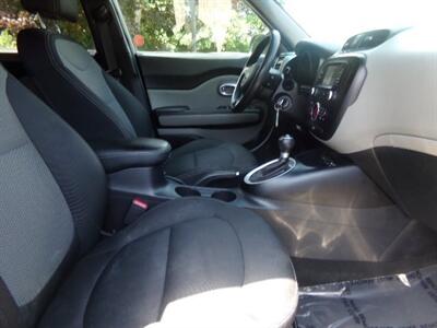 2017 Kia Soul +   - Photo 11 - Uncasville, CT 06382