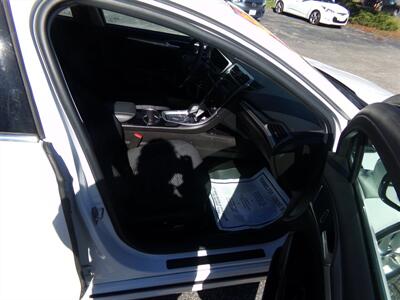 2016 Ford Fusion SE   - Photo 13 - Groton, CT 06340