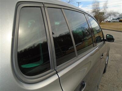 2014 Volkswagen Tiguan SE 4Motion   - Photo 14 - Uncasville, CT 06382