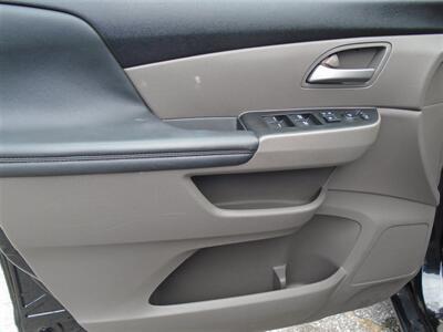 2013 Honda Odyssey EX-L   - Photo 17 - Groton, CT 06340