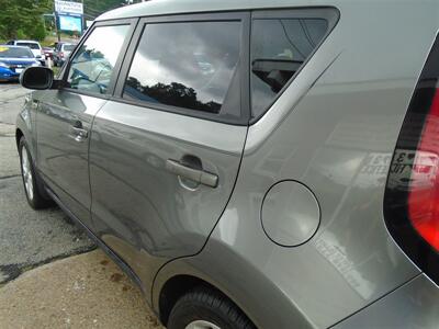 2015 Kia Soul EX Plus   - Photo 15 - Uncasville, CT 06382