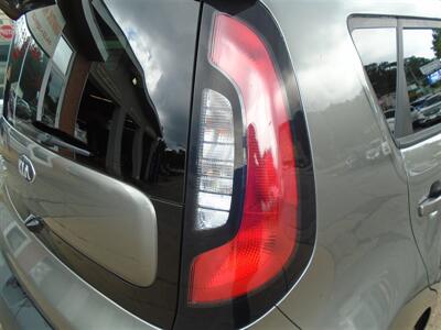 2015 Kia Soul EX Plus   - Photo 12 - Uncasville, CT 06382