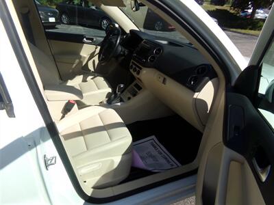 2017 Volkswagen Tiguan 2.0T S 4Motion   - Photo 13 - Groton, CT 06340