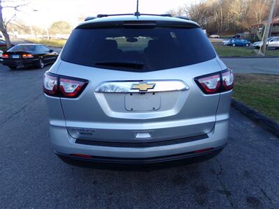 2017 Chevrolet Traverse LS   - Photo 6 - Groton, CT 06340