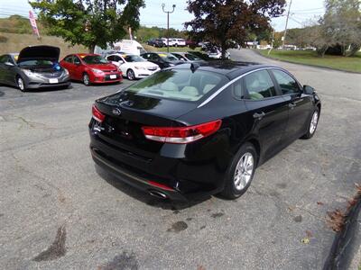 2016 Kia Optima LX - Photo 7 - Uncasville, CT 06382