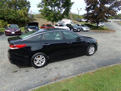2016 Kia Optima LX - Photo 8 - Uncasville, CT 06382