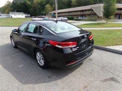 2016 Kia Optima LX - Photo 5 - Uncasville, CT 06382