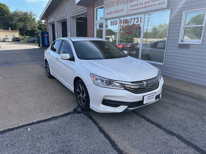 2017 Honda Accord LX   - Photo 1 - Uncasville, CT 06382