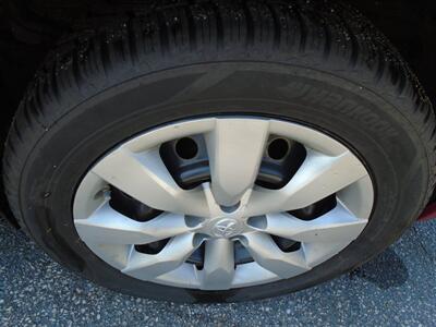 2015 Toyota Corolla LE   - Photo 27 - Groton, CT 06340