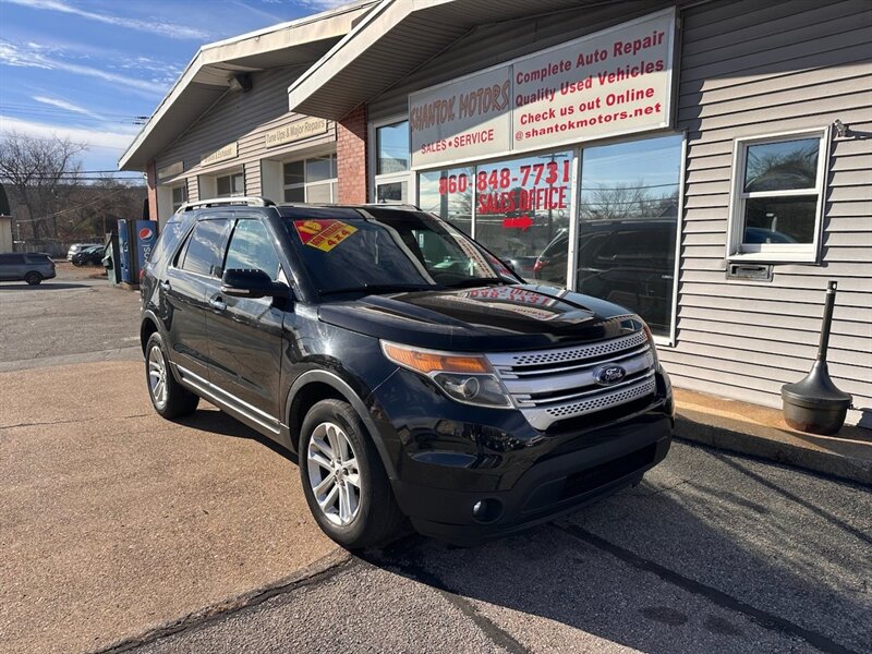 2015 Ford Explorer XLT's photo