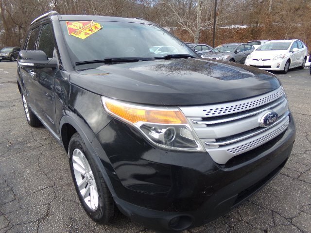 2015 Ford Explorer XLT   - Photo 1 - Groton, CT 06340