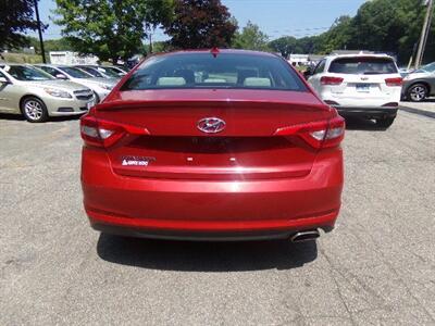 2017 Hyundai SONATA SE - Photo 6 - Uncasville, CT 06382