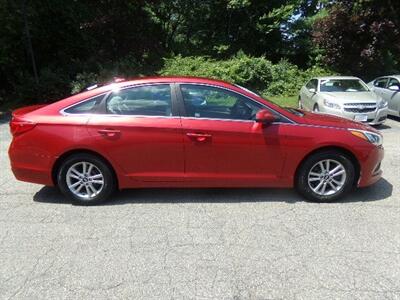 2017 Hyundai SONATA SE - Photo 8 - Uncasville, CT 06382
