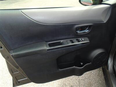 2012 Toyota Yaris 5-Door SE   - Photo 17 - Groton, CT 06340