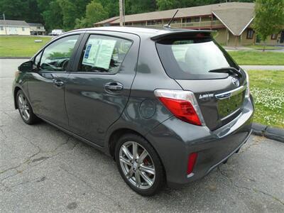 2012 Toyota Yaris 5-Door SE   - Photo 5 - Groton, CT 06340