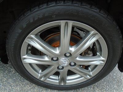 2012 Toyota Yaris 5-Door SE   - Photo 27 - Groton, CT 06340
