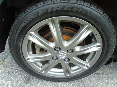 2012 Toyota Yaris 5-Door SE   - Photo 26 - Groton, CT 06340