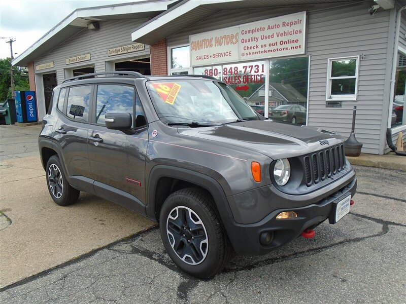 2016 Jeep Renegade Trailhawk  