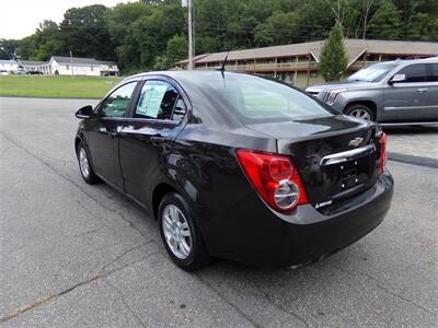 2014 Chevrolet Sonic LT Auto   - Photo 5 - Uncasville, CT 06382