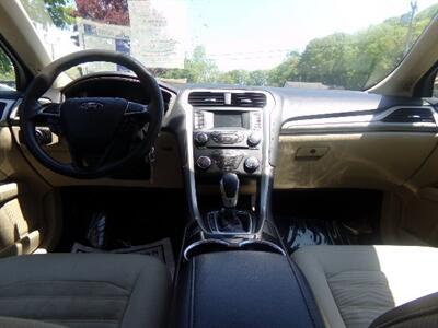 2016 Ford Fusion SE - Photo 14 - Uncasville, CT 06382