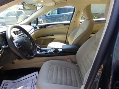 2016 Ford Fusion SE - Photo 12 - Uncasville, CT 06382