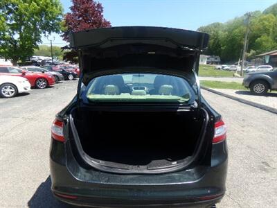 2016 Ford Fusion SE - Photo 9 - Uncasville, CT 06382