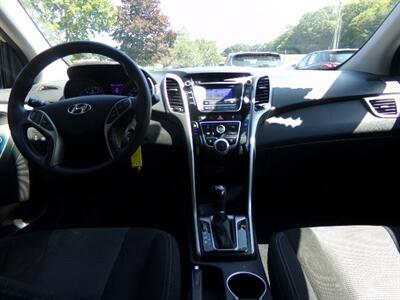 2017 Hyundai ELANTRA GT - Photo 14 - Uncasville, CT 06382