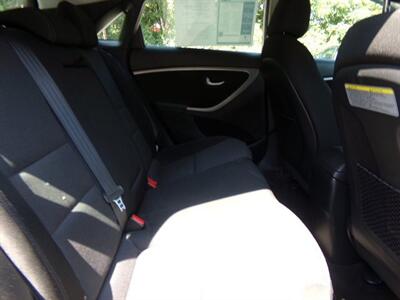 2017 Hyundai ELANTRA GT - Photo 10 - Uncasville, CT 06382