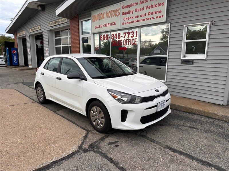 2018 Kia Rio 5-Door LX   - Photo 1 - Uncasville, CT 06382