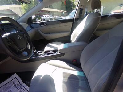 2015 Hyundai SONATA SE - Photo 12 - Groton, CT 06340