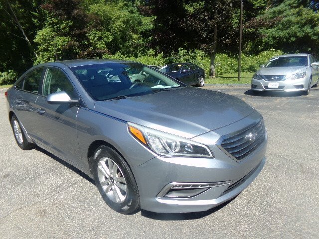 2015 Hyundai SONATA SE   - Photo 1 - Groton, CT 06340