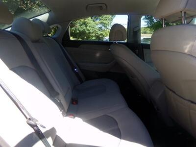 2015 Hyundai SONATA SE - Photo 10 - Groton, CT 06340