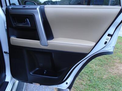 2018 Toyota 4Runner Limited   - Photo 19 - Groton, CT 06340