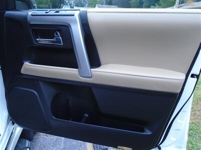 2018 Toyota 4Runner Limited   - Photo 20 - Groton, CT 06340