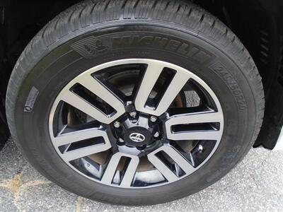 2018 Toyota 4Runner Limited   - Photo 27 - Groton, CT 06340